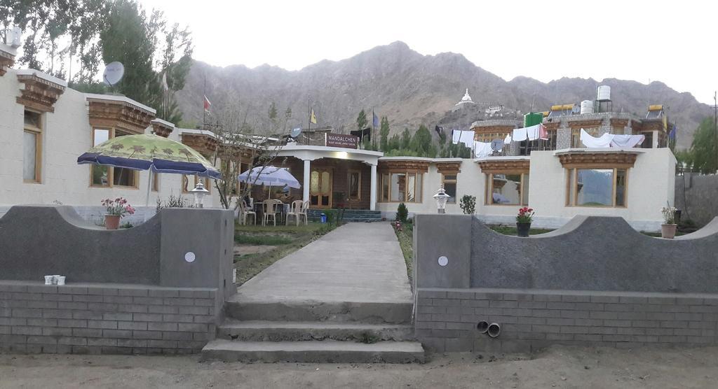Hotel Mandalchan Leh Exterior foto